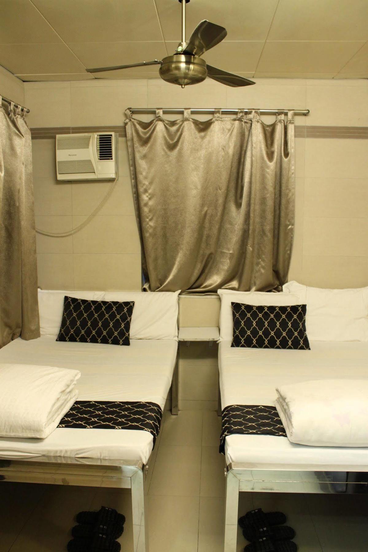 Osaka Hostel Hong Kong Exterior photo